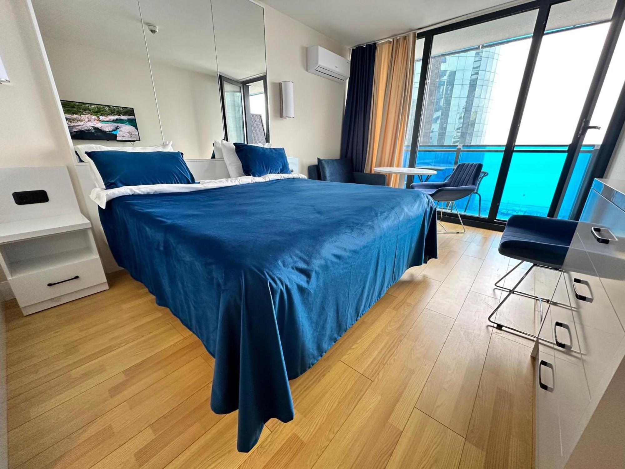 Batum Apart Apartment Luaran gambar