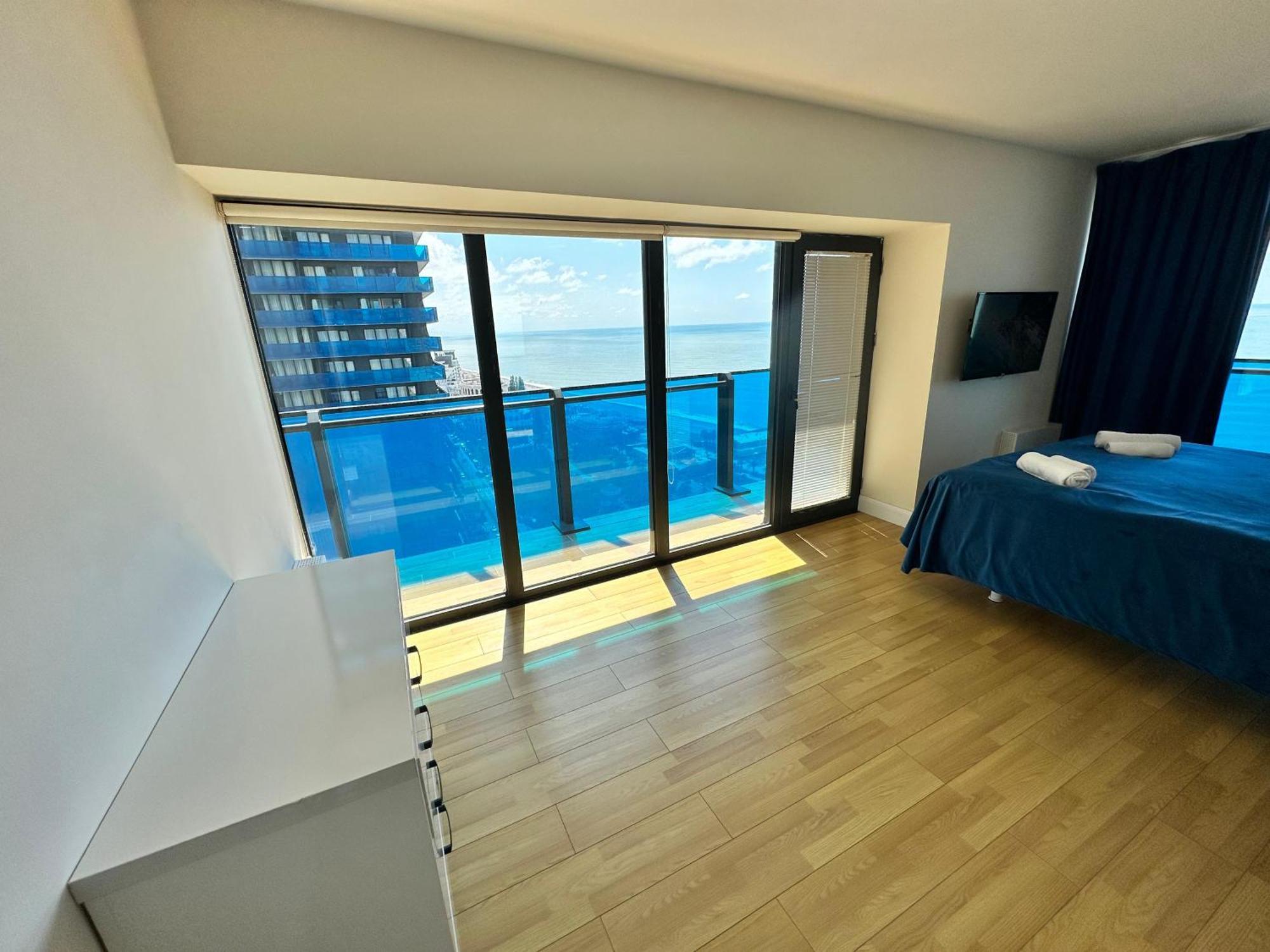 Batum Apart Apartment Luaran gambar