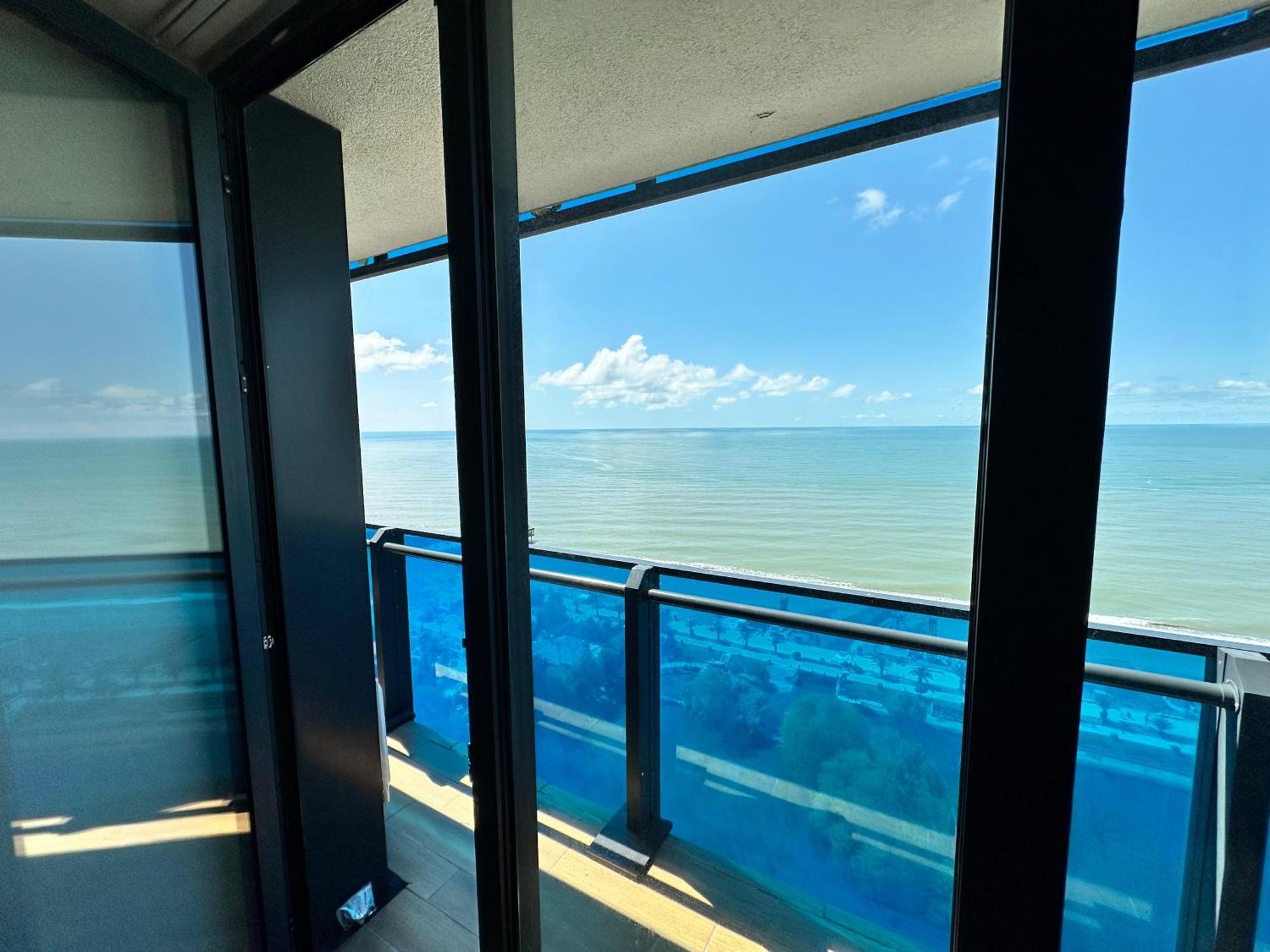 Batum Apart Apartment Luaran gambar